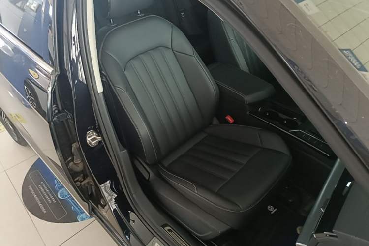 Used Volkswagen Passat 2022 280TSI Business Edition Right Front Seat