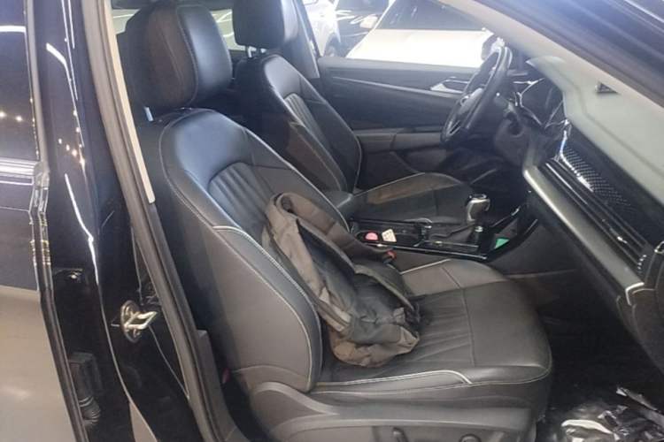 Used Volkswagen Passat 2022 330TSI Starry Luxury Edition Right Front Seat