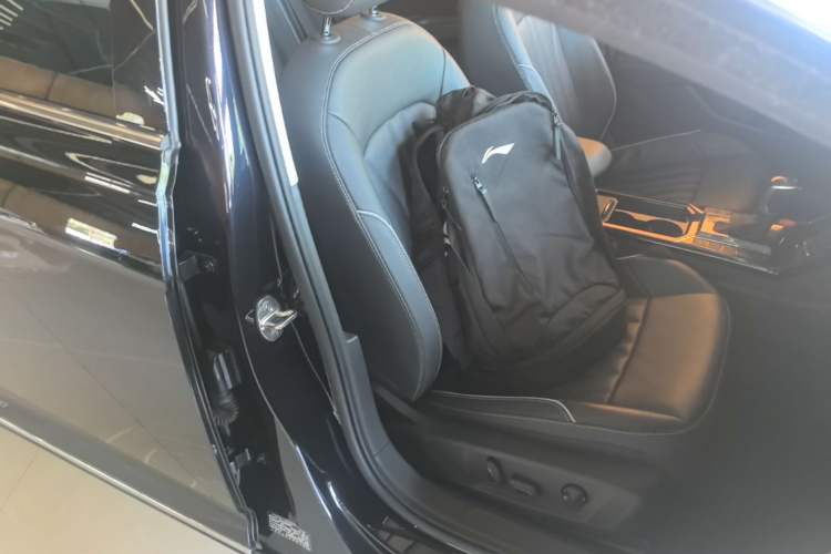 Used Volkswagen Passat 2022 330TSI Elite Edition Right Front Seat