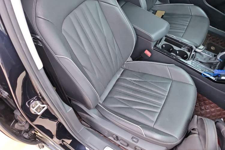 Used Volkswagen Passat 2022 330TSI Elite Edition Right Front Seat