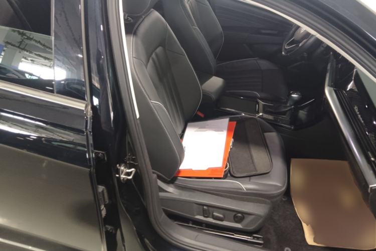 Used Volkswagen Passat 2022 330TSI Starry Elite Edition Right Front Seat