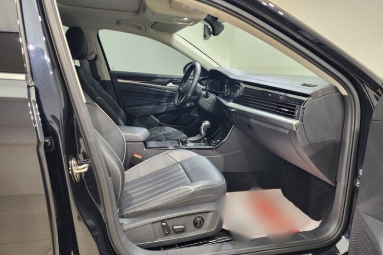 Used Volkswagen Passat 2022 280TSI Elite Edition Right Front Seat