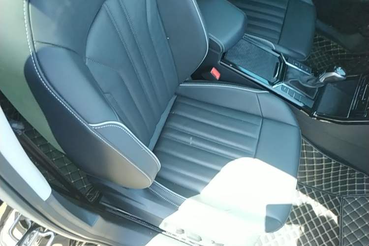 Used Volkswagen Passat 2022 330TSI Elite Edition Right Front Seat