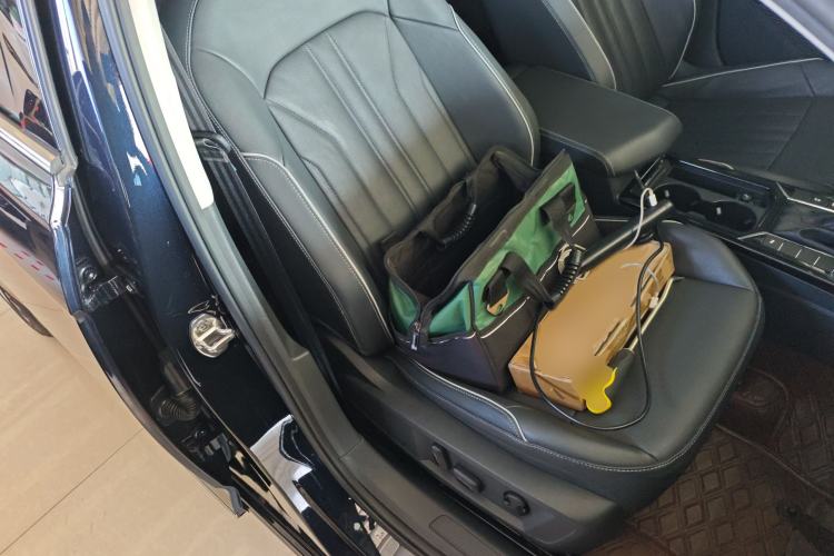 Used Volkswagen Passat 2022 330TSI Starry Elite Edition Custom Version Right Front Seat