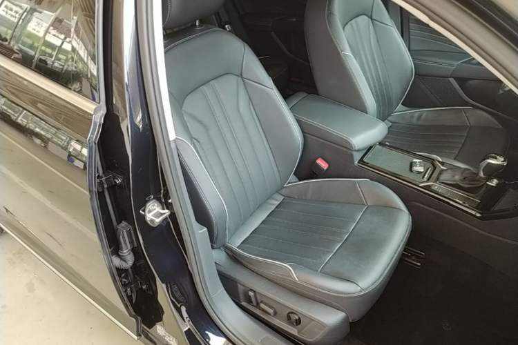 Used Volkswagen Passat 2022 330TSI Elite Edition Right Front Seat
