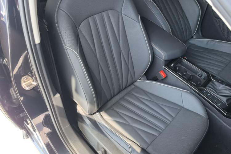 Used Volkswagen Passat 2022 330TSI Starry Luxury Edition Right Front Seat