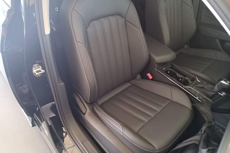 Used Volkswagen Passat 2022 280TSI Business Edition Right Front Seat