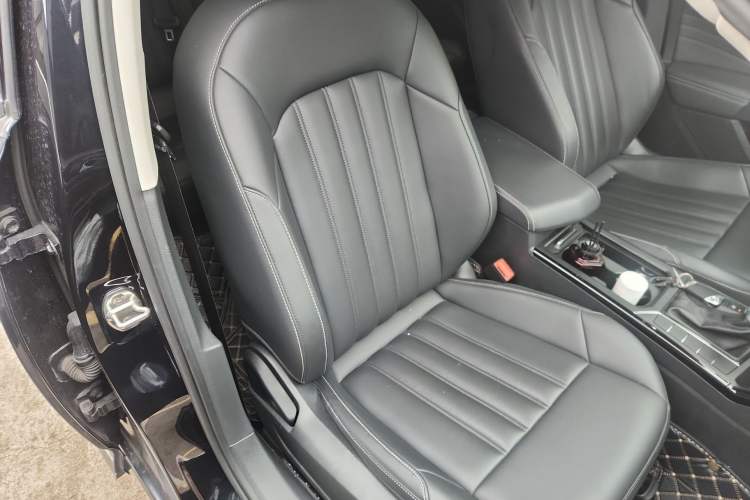 Used Volkswagen Passat 2022 280TSI Business Edition Right Front Seat