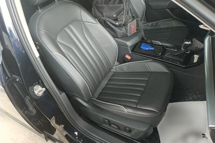 Used Volkswagen Passat 2022 330TSI Starry Elite Edition Right Front Seat