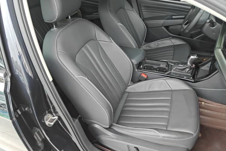 Used Volkswagen Passat 2022 330TSI Starry Elite Edition Custom Version Right Front Seat