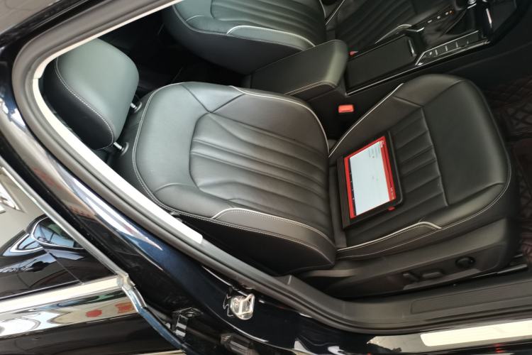 Used Volkswagen Passat 2022 330TSI Elite Edition Right Front Seat