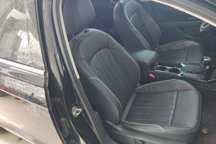 Used Volkswagen Passat 2022 330TSI Elite Edition Right Front Seat