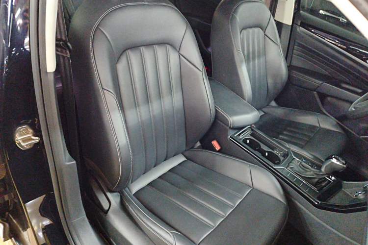 Used Volkswagen Passat 2022 280TSI Business Edition Right Front Seat