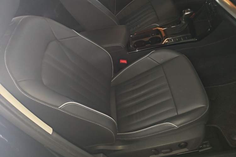 Used Volkswagen Passat 2022 330TSI Elite Edition Right Front Seat