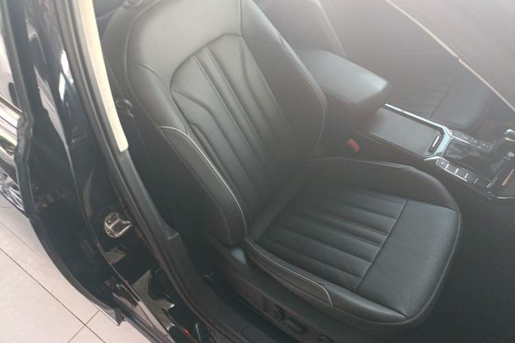 Used Volkswagen Passat 2022 330TSI Elite Edition Right Front Seat