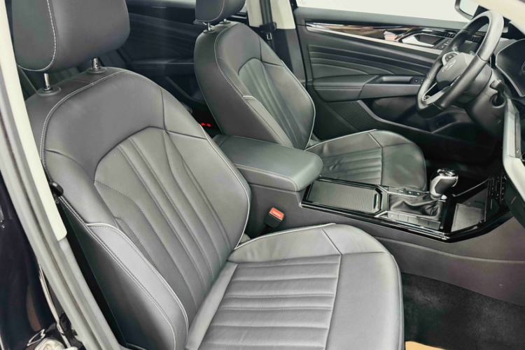 Used Volkswagen Passat 2022 330TSI Elite Edition Right Front Seat