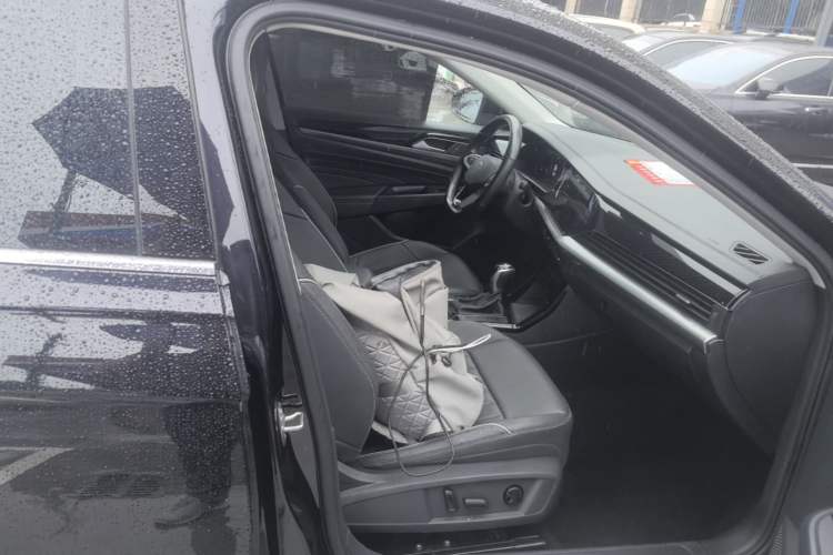 Used Volkswagen Passat 2022 330TSI Starry Elite Edition Right Front Seat