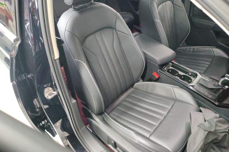 Used Volkswagen Passat 2022 330TSI Starry Elite Edition Right Front Seat