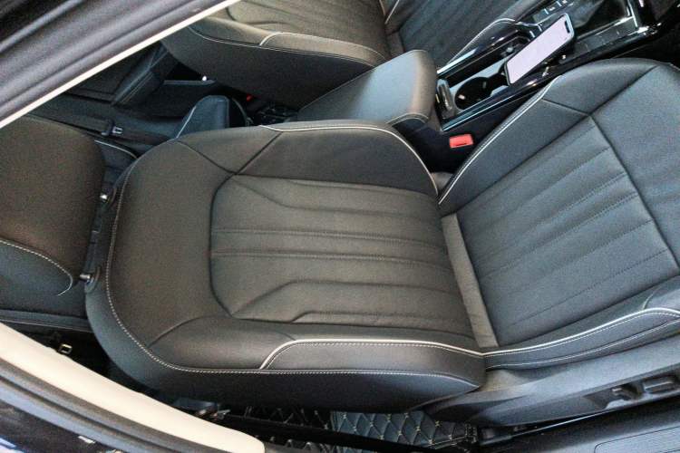 Used Volkswagen Passat 2022 330TSI Starry Elite Edition Right Front Seat