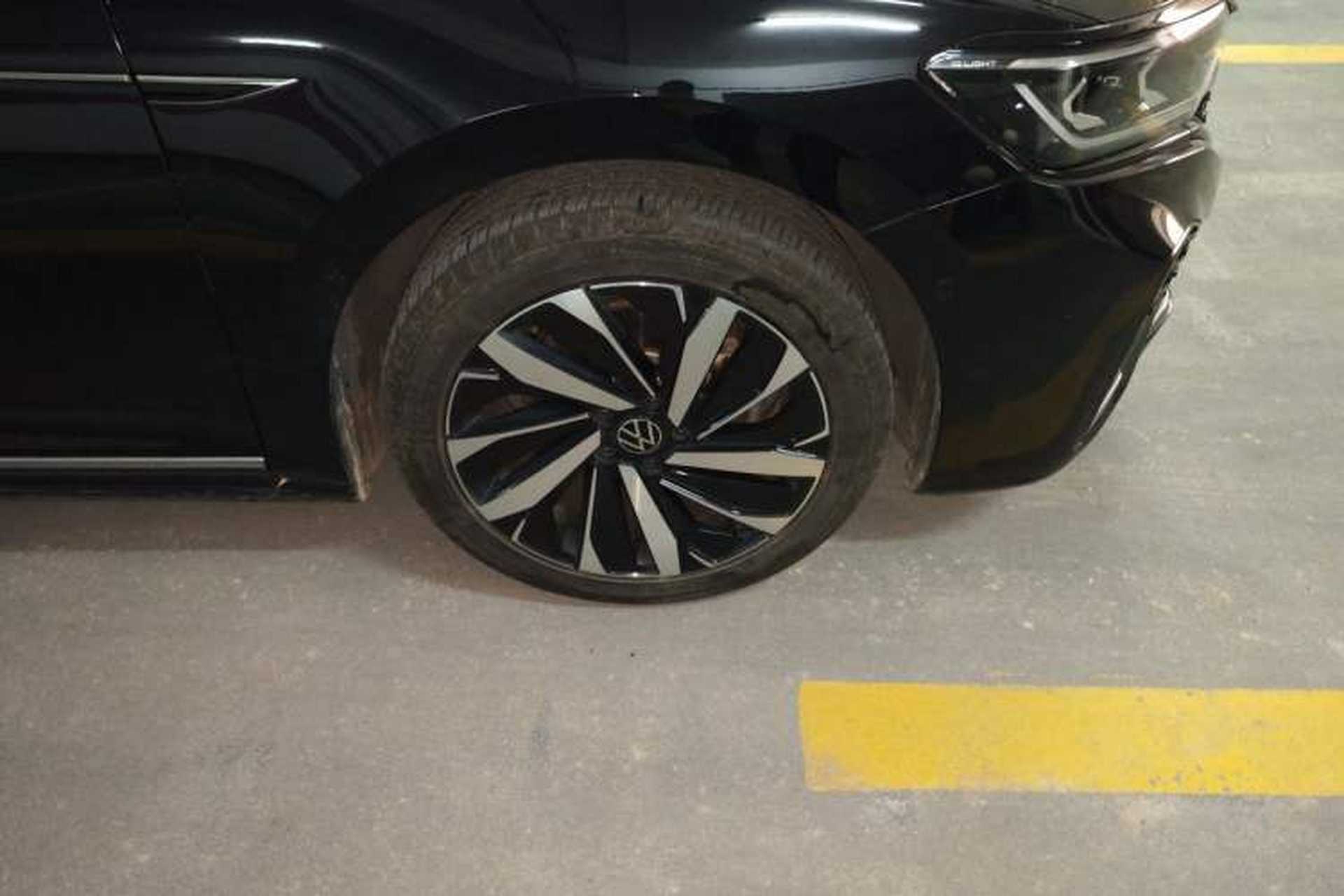 Used Volkswagen Passat 2022 330TSI Starry Luxury Edition Right Front Wheel Hub