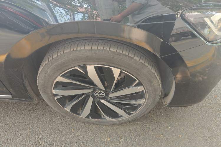 Used Volkswagen Passat 2022 330TSI Starry Elite Edition Right Front Wheel Hub
