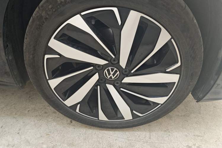 Used Volkswagen Passat 2022 330TSI Starry Elite Edition Right Front Wheel Hub