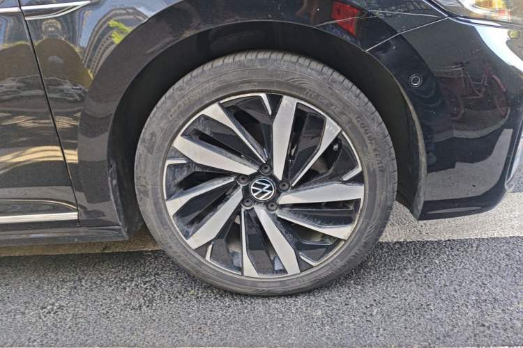 Used Volkswagen Passat 2022 330TSI Starry Luxury Edition Right Front Wheel Hub