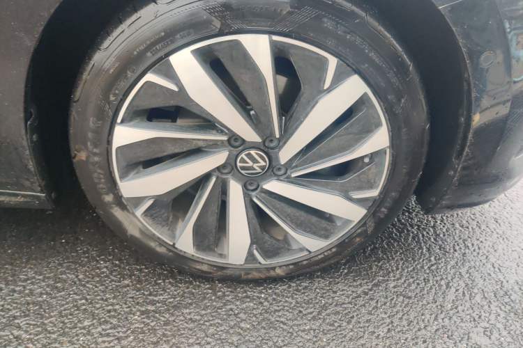 Used Volkswagen Passat 2022 380TSI Flagship Edition Right Front Wheel Hub