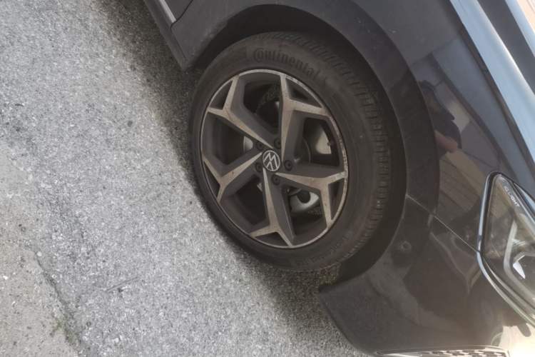 Used Volkswagen Passat 2022 330TSI Starry Luxury Edition Right Front Wheel Hub