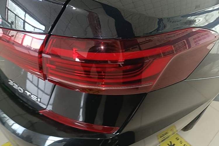 Used Volkswagen Passat 2022 280TSI Business Edition Right Rear Taillight