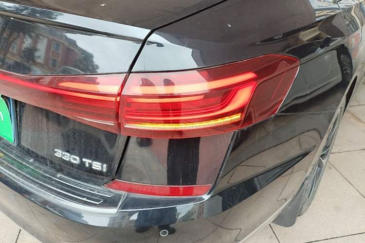 Used Volkswagen Passat 2022 280TSI Elite Edition Right Rear Taillight