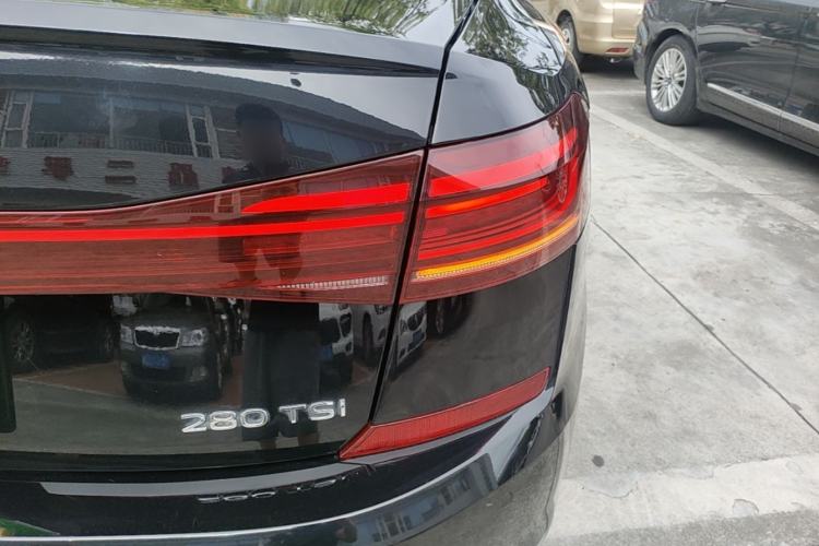 Used Volkswagen Passat 2022 280TSI Business Edition Right Rear Taillight