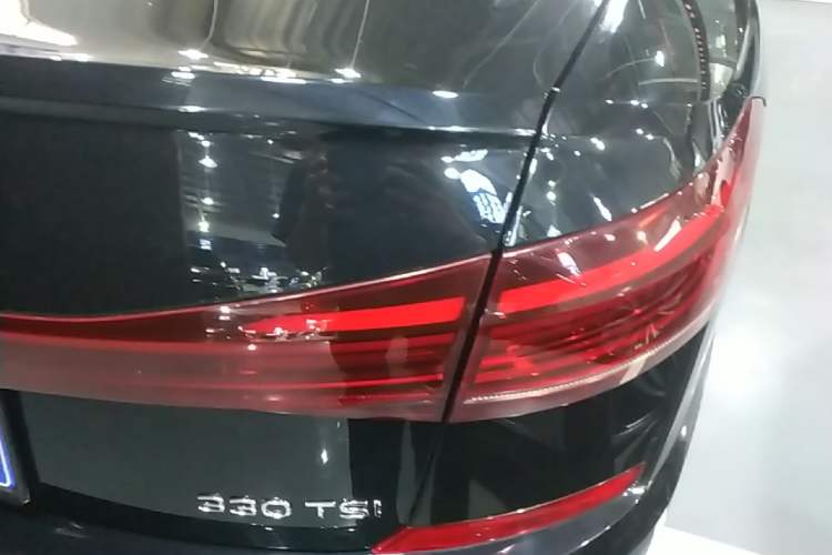 Used Volkswagen Passat 2022 330TSI Starry Luxury Edition Right Rear Taillight