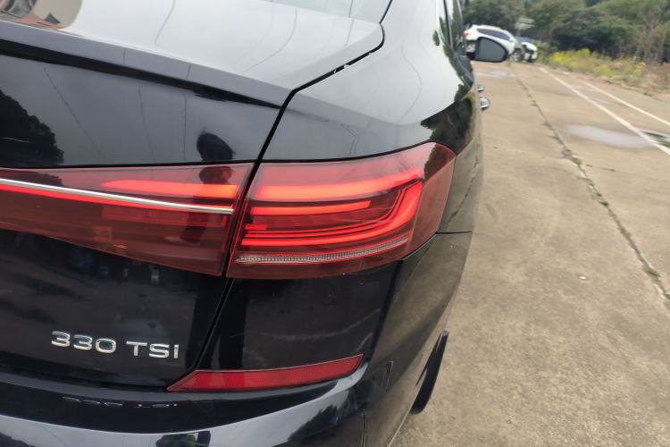 Used Volkswagen Passat 2022 330TSI Luxury Edition Right Rear Taillight