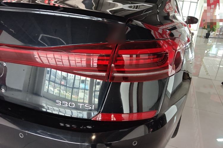 Used Volkswagen Passat 2022 330TSI Elite Edition Custom Version Right Rear Taillight
