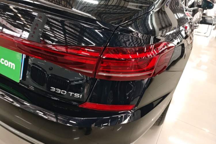 Used Volkswagen Passat 2022 330TSI Starry Elite Edition Right Rear Taillight