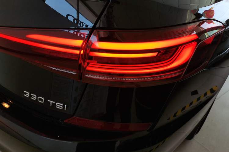 Used Volkswagen Passat 2022 330TSI Elite Edition Right Rear Taillight
