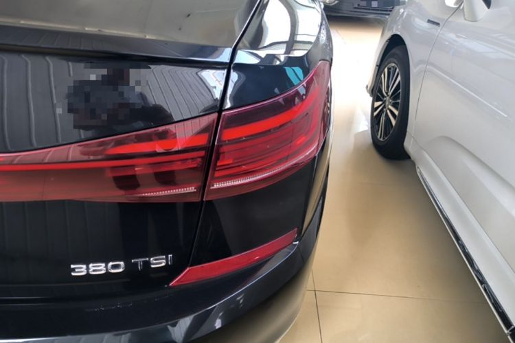 Used Volkswagen Passat 2022 380TSI Luxury Edition Right Rear Taillight