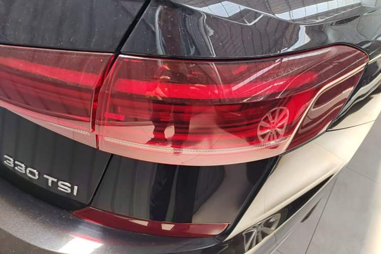 Used Volkswagen Passat 2022 330TSI Elite Edition Right Rear Taillight
