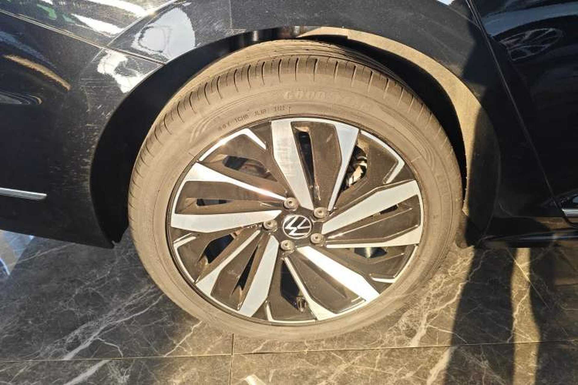 Used Volkswagen Passat 2022 330TSI Elite Edition Right Rear Wheel Hub