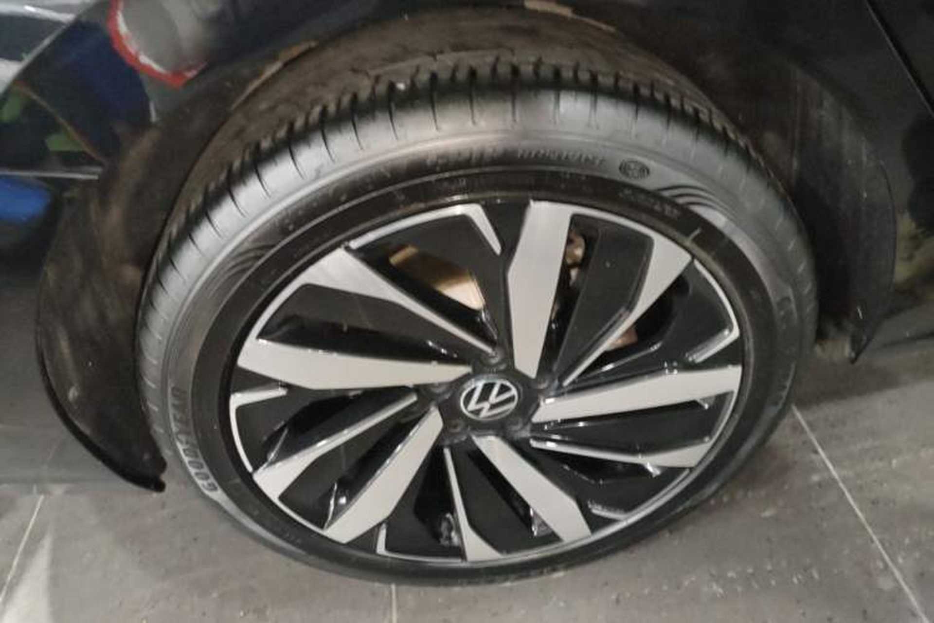 Used Volkswagen Passat 2022 330TSI Elite Edition Right Rear Wheel Hub