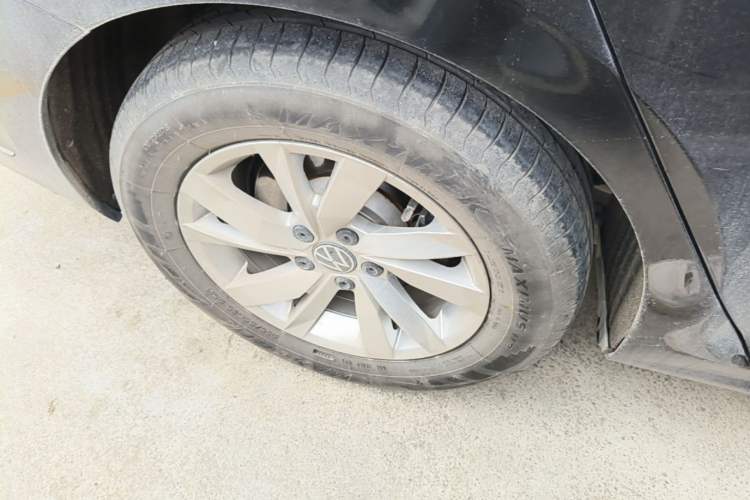 Used Volkswagen Passat 2022 280TSI Business Edition Right Rear Wheel Hub