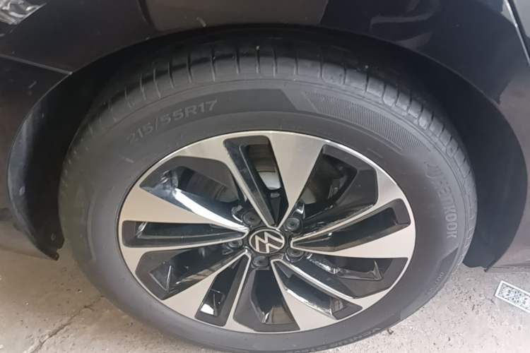 Used Volkswagen Passat 2022 330TSI Starry Elite Edition Custom Version Right Rear Wheel Hub