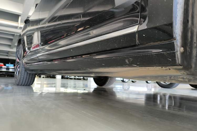 Used Volkswagen Passat 2022 330TSI Starry Elite Edition Right Side Sill