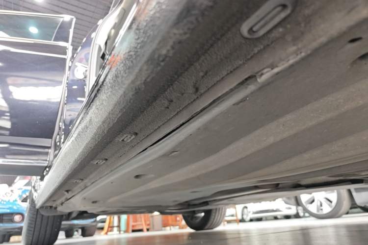 Used Volkswagen Passat 2022 330TSI Starry Luxury Edition Right Side Sill