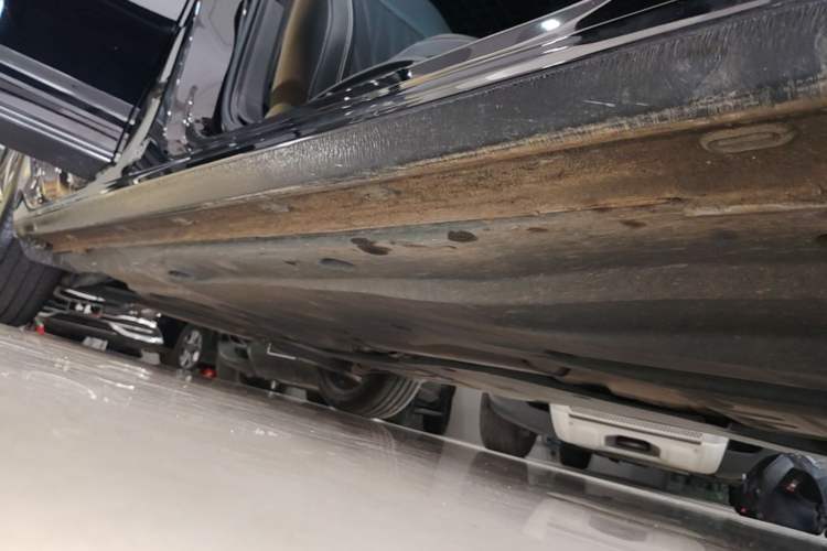 Used Volkswagen Passat 2022 330TSI Luxury Edition Right Side Sill
