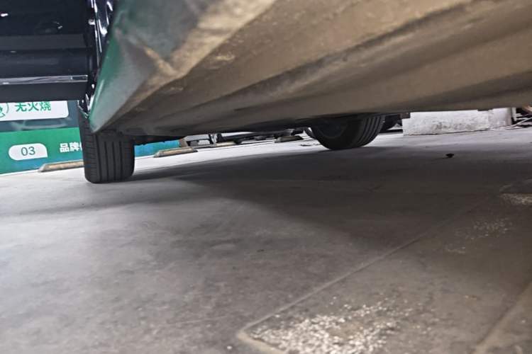 Used Volkswagen Passat 2022 330TSI Luxury Edition Right Side Sill