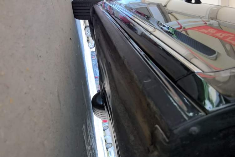 Used Volkswagen Passat 2022 330TSI Elite Edition Right Side Sill