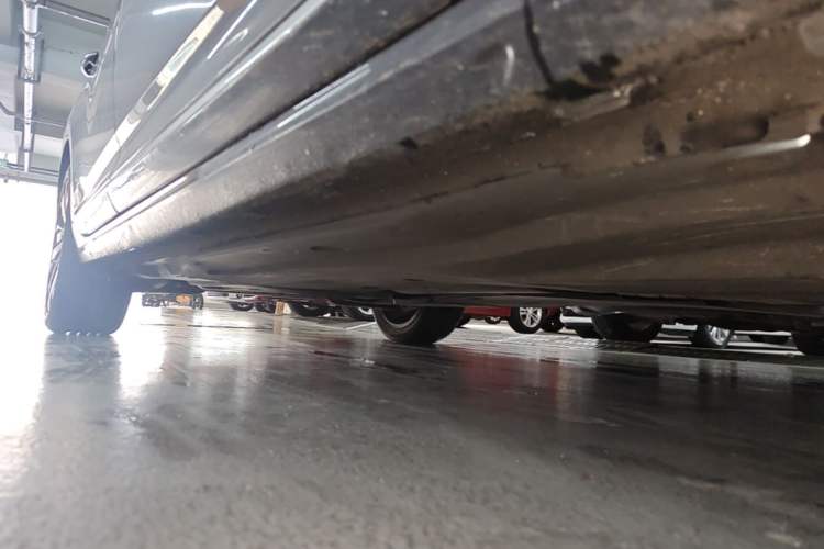 Used Volkswagen Passat 2022 330TSI Starry Luxury Edition Right Side Sill