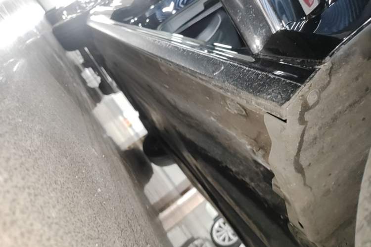 Used Volkswagen Passat 2022 330TSI Starry Luxury Edition Right Side Sill